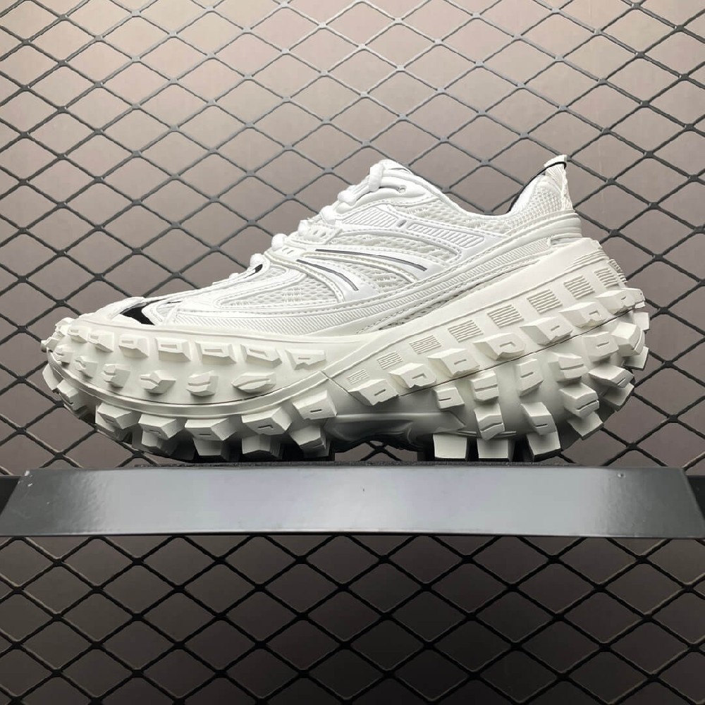 Balenciaga 巴黎世家 Defender 复古老爹鞋轮胎鞋