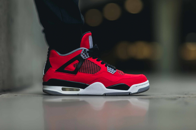 Air Jordan 4,AJ4  AJ4 今年疯狂复刻！这些经典配色，哪些是你的出必入？